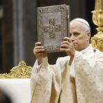 León XIV aboga por una Iglesia alejada de la prepotencia en su primer Jueves Santo