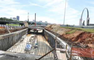 Vista del túnel en el trayecto que da al Ministerio de Defensa, con significativo avance. / Foto: Francisco José.