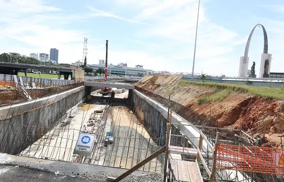 Vista del túnel en el trayecto que da al Ministerio de Defensa, con significativo avance. / Foto: Francisco José.