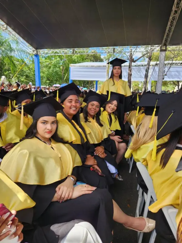 uasd-graduación-universidad