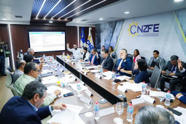 Primera reunión del Consejo de Zonas Francas en gestión de Sanz Lovatón.