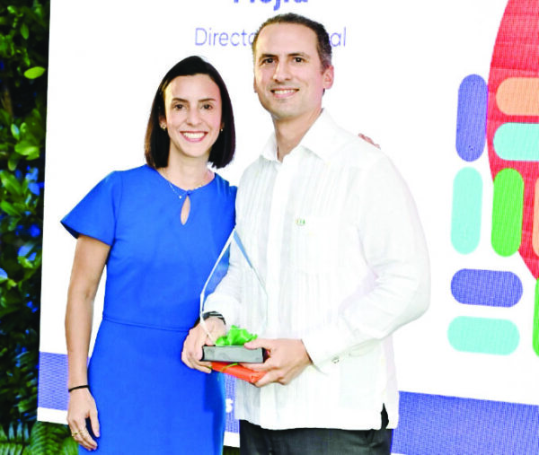 Laura Grullón y Carlos Grullón, ejecutivos del Grupo RAAS.