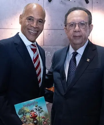 Obra escrita por Eloy Pérez Báez.