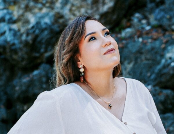 Karen Michelle es una cantante cristiana enfocada.