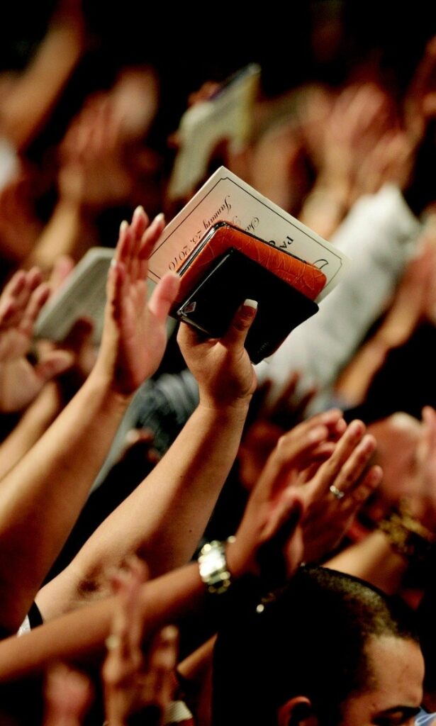 Cuando el arte llama al silencio: películas, música y documentales