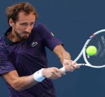 Daniil Medvedev, está entre los tenistas atrapados.