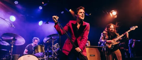 The Killers se presenta en el  Óvalo de la Feria Ganadera.