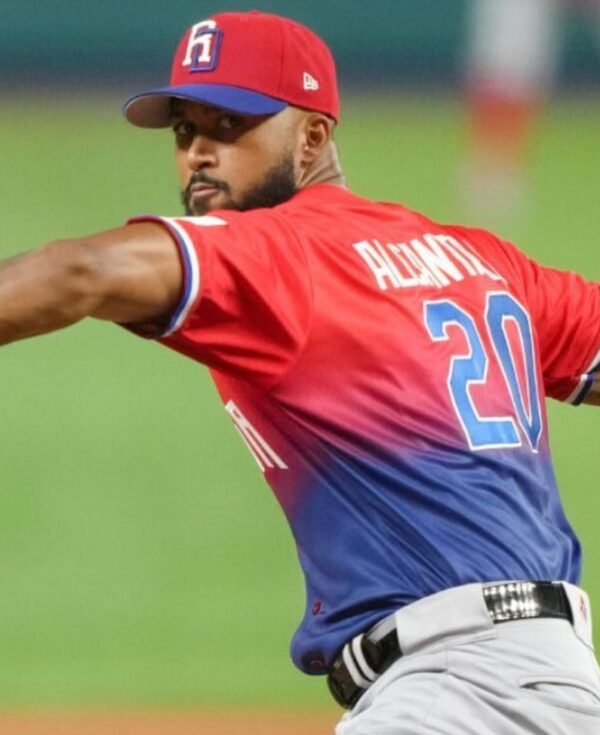 Sandy Alcántara busca reinvindicarse ante Venezuela