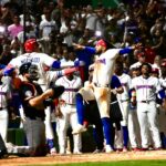 Equipo de República Dominicana estremece el estadio Quisqueya