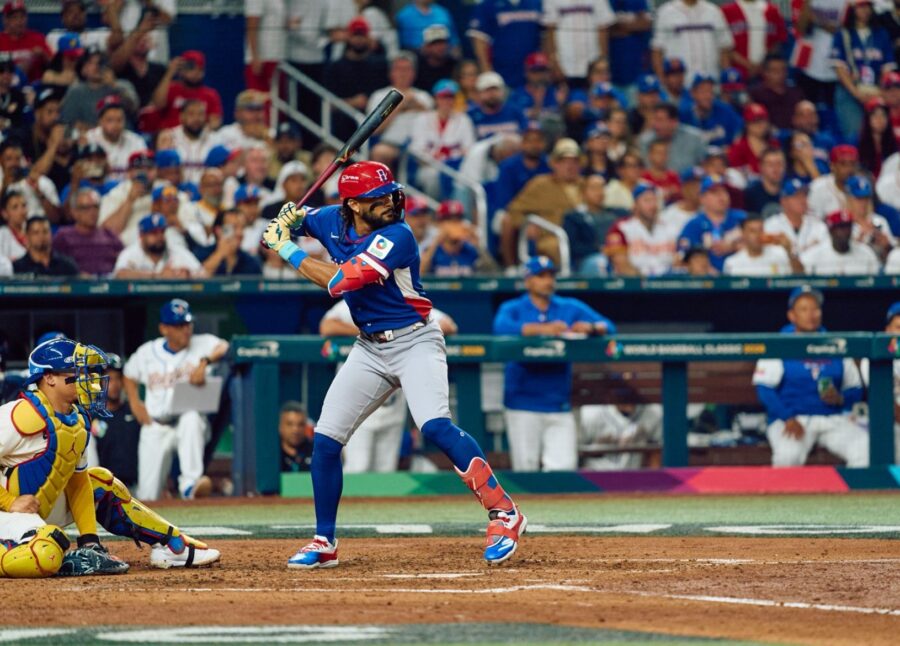 Fernando Tatis Jr es uno de los jugadores más aclamados por los fanáticos en el Clásico Mundial de Béisbol.