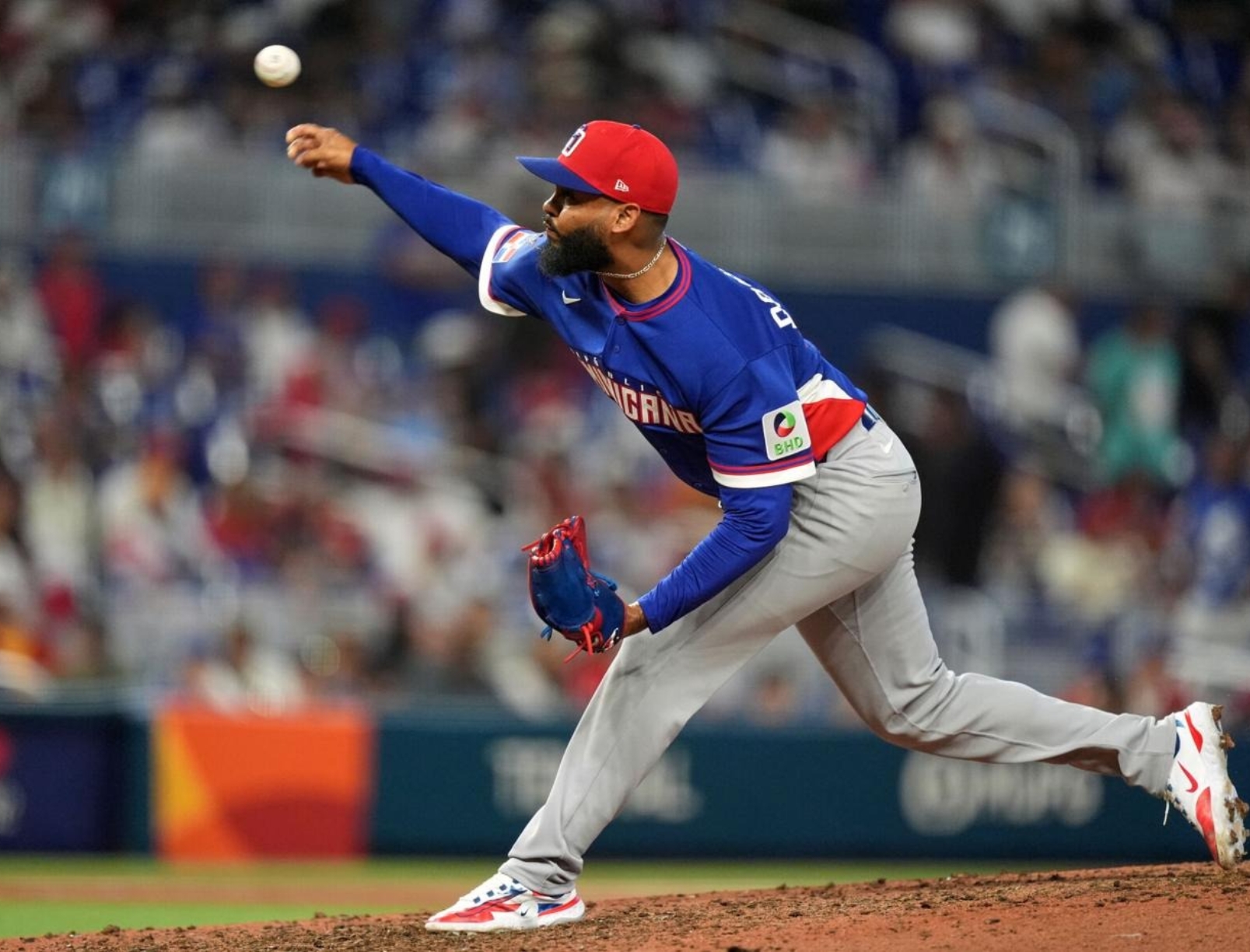 Seranthony Domínguez, brazo de poder Clásico Mundial