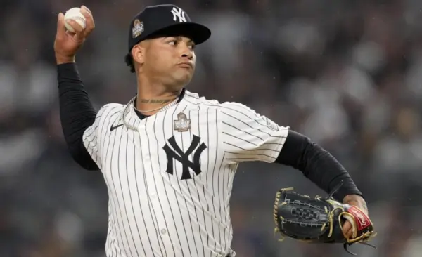 El lanzador dominicano Luis Gil subirá al equipo grande en la próxima semana