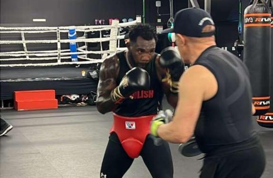 Carlos -Caballo Bronco- Adames tendrá otra dura prueba el sábado ante Austin Williams.