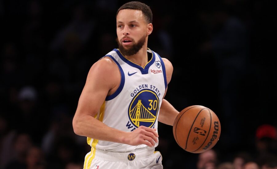 Stephen Curry confía se reintegrará pronto a los Guerrero de Golden State.