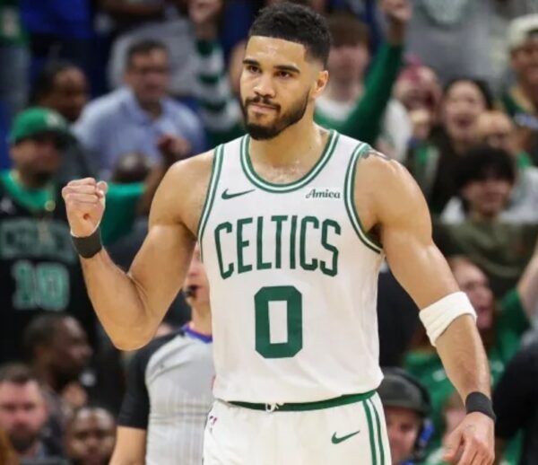 Jayson Tatum está listo para retornar   con los Celtics.  Ap