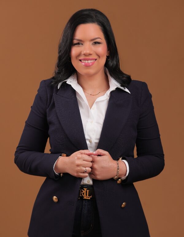 Rodríguez dice que la cirugía transforma el cuerpo, no modifica automáticamente los pensamientos.