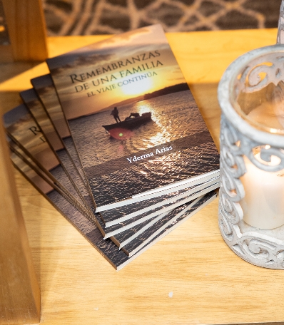 Yderma Arias presenta obra recoge su historia de vida y legado familiar