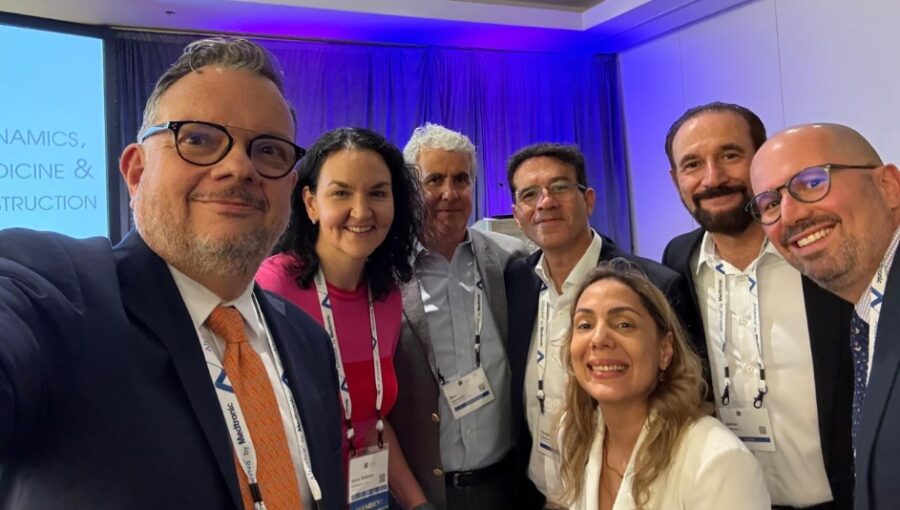 Los especialistas que participaron en el evento científico.