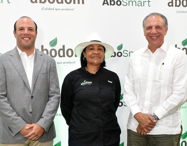 José Ramón Peralta Abreu, Luz Enilda Féliz y José Ramón Peralta.