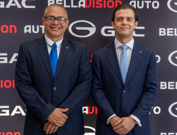 José Luis Alcántara y Juan José Castillo Bellapart.