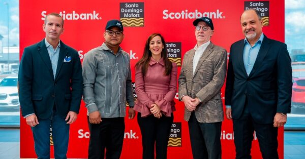 Ricardo Torres, Weiry Alcántara, Roxalía Muñoz, Wayne Camard y  Pedro Ruiz.