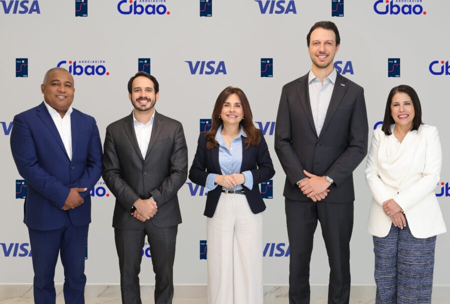 Edward Ramírez, Carlos Espinal, Rebeca Meléndez, Gustavo Turquía y Ninoska Suárez.