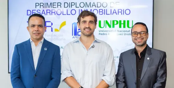 Sandy Rodríguez, Wayner Wheeler y Francisco José García Perdomo.