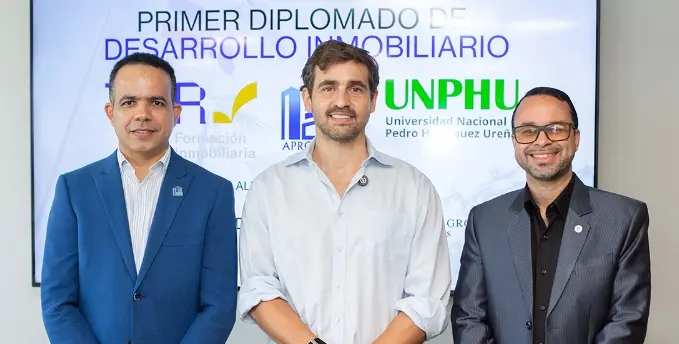 Sandy Rodríguez, Wayner Wheeler y Francisco José García Perdomo.