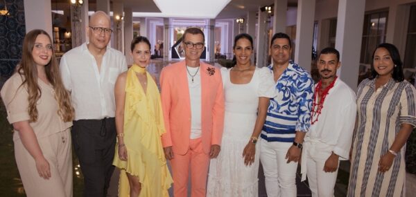 Andrea Torres, Manuel Febrillet, Verónica Díaz, Sócrates McKinney, Michelle Reynoso, Wilson Alcéquiez, Joel Reyes y Heinicy Santana.
