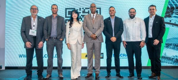 Michael Alter,  José Orlando Avesani, Sarah Viñas,  Juan Edghill Bishop, Ángel Suárez, Daniel Rodríguez y Michael Romero.