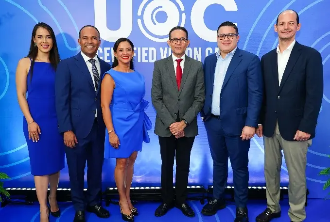 Sharon Schnabel, Servando Santana,   Eli Mejía Sang,  Dagoberto Almánzar, Néstor Matos y  Dr. Alejandro Cambiaso.