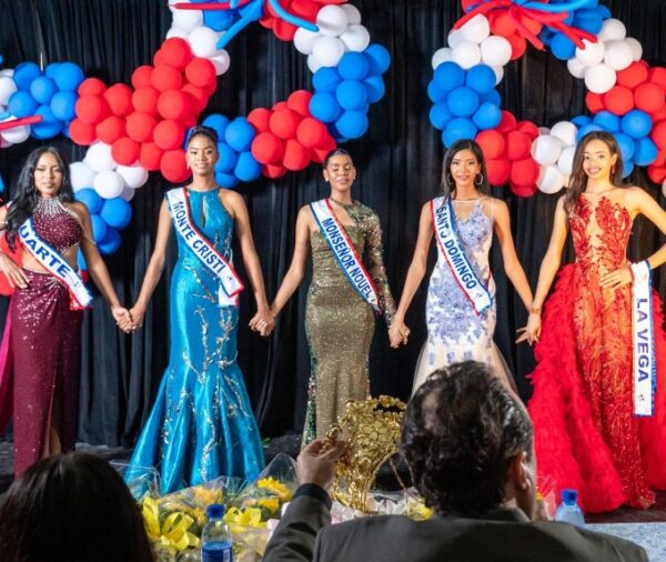 Parte de las candidatas del certamen.
