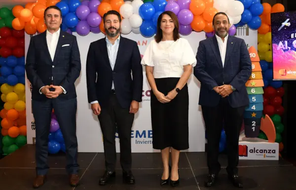 Alvin Martínez Llibre, Francisco Torres, Denisse Francine Comarazamy e Irving Muñiz Céspedes