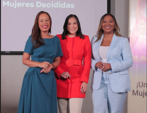 Luisanna Sánchez, Jennifer Jiménez e Irene Morillo.