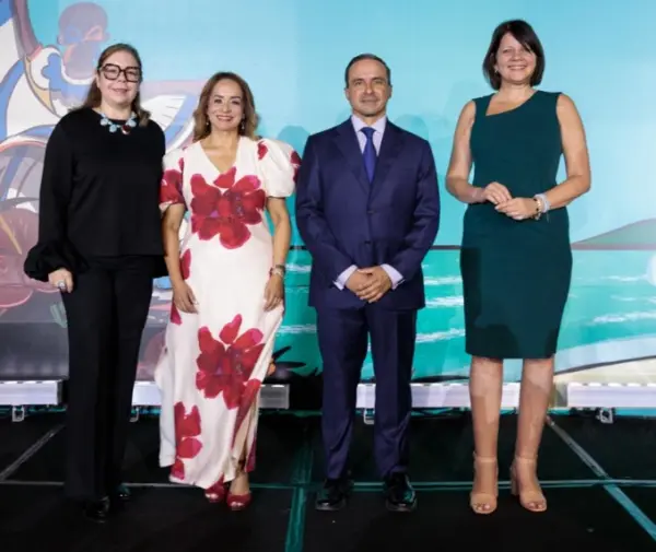 Tammy Reynoso, Aguie Lendor, Javier Tejada y Zarina Montalvo.