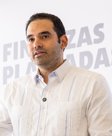 Alberto Mencía, ejecutivo del Banco BHD.