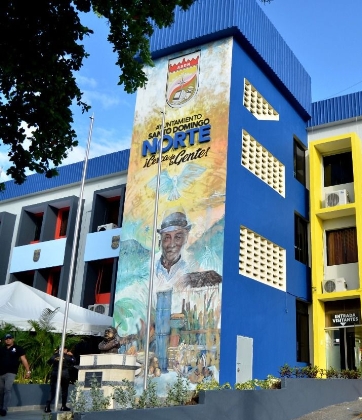 Los manifestantes exigen el pago de prestaciones.