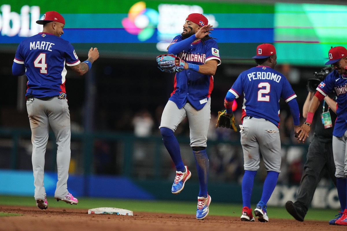 Las mejores imágenes del triunfo de Dominicana 7-5 sobre Venezuela en el Clásico Mundial