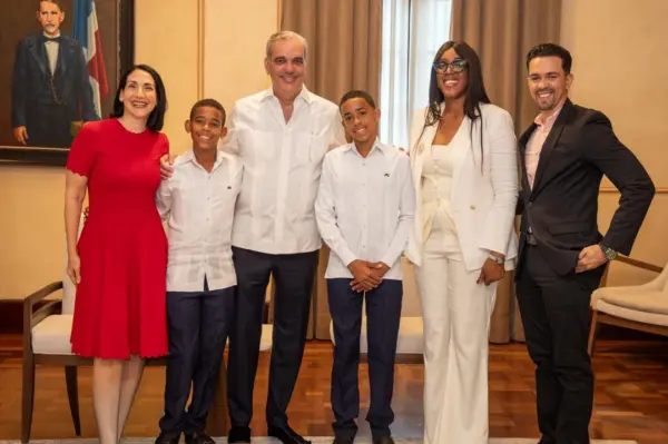 Abiander recibe a estudiante