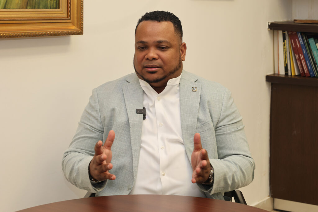 Aldo Adón describe a su padre como alguien responsable.