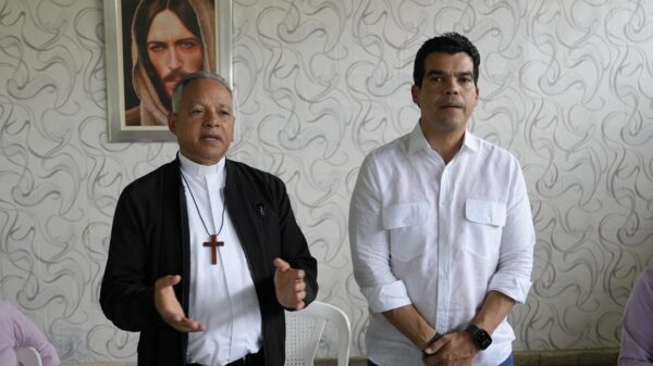 Arnaud y comunitarios Tenares