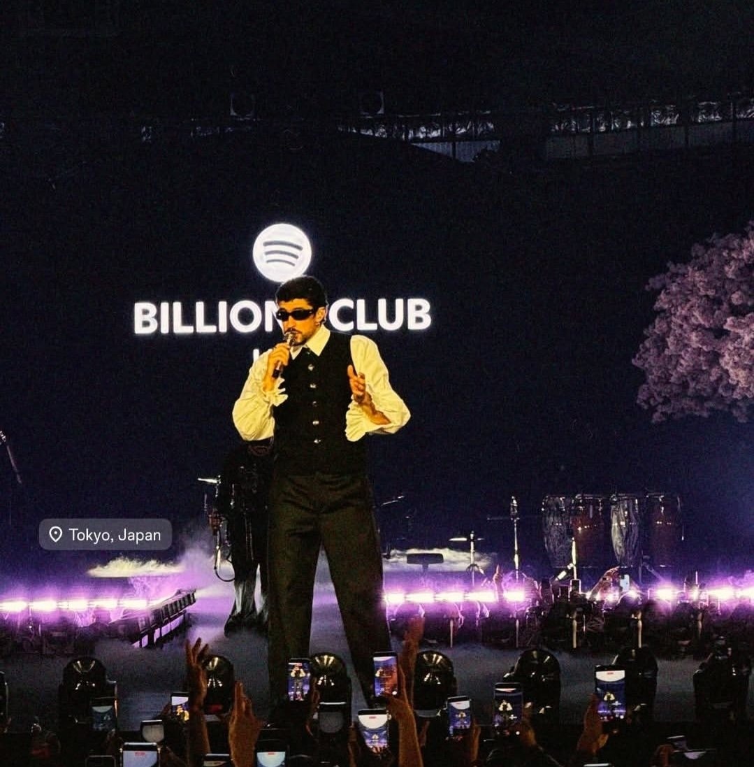 Bad Bunny deslumbra durante su debut en el Continente asiático 