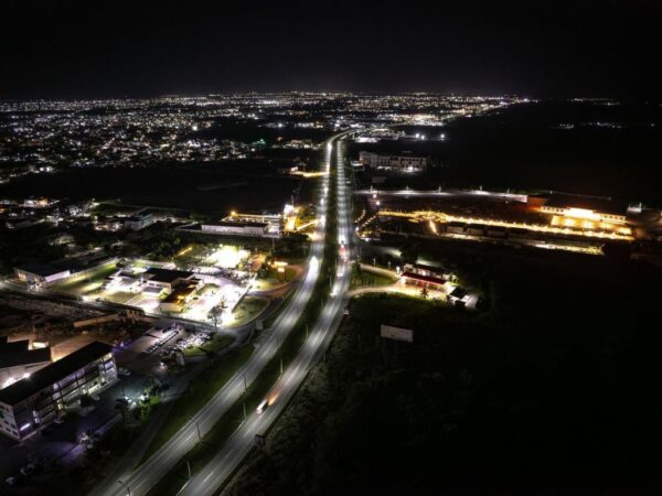 Calles oscuras iluminadas-RD Vial