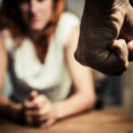 Estudio detecta menor autocontrol y cambios cerebrales en condenados por feminicidio