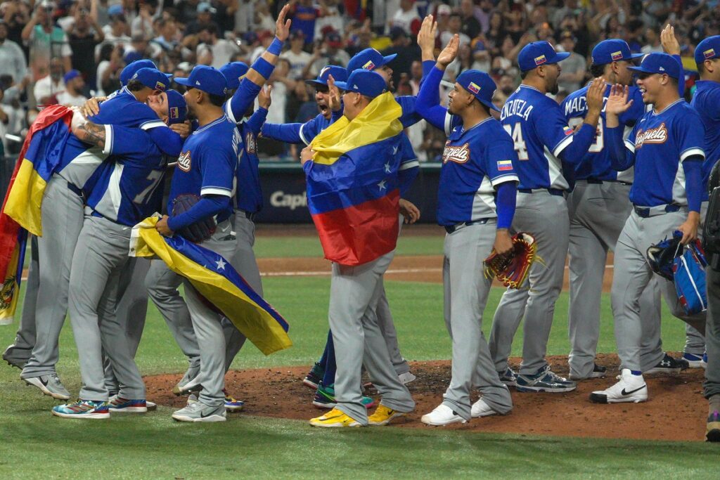 Venezuela va a la final del Clásico Mundial por primera vez en su historia