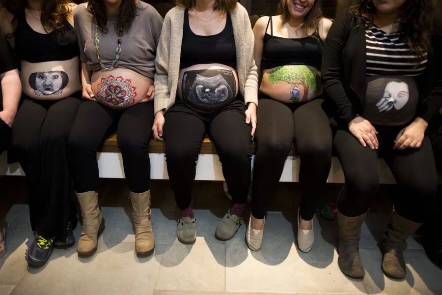 ¿Crecen los pies de las mujeres durante el embarazo?