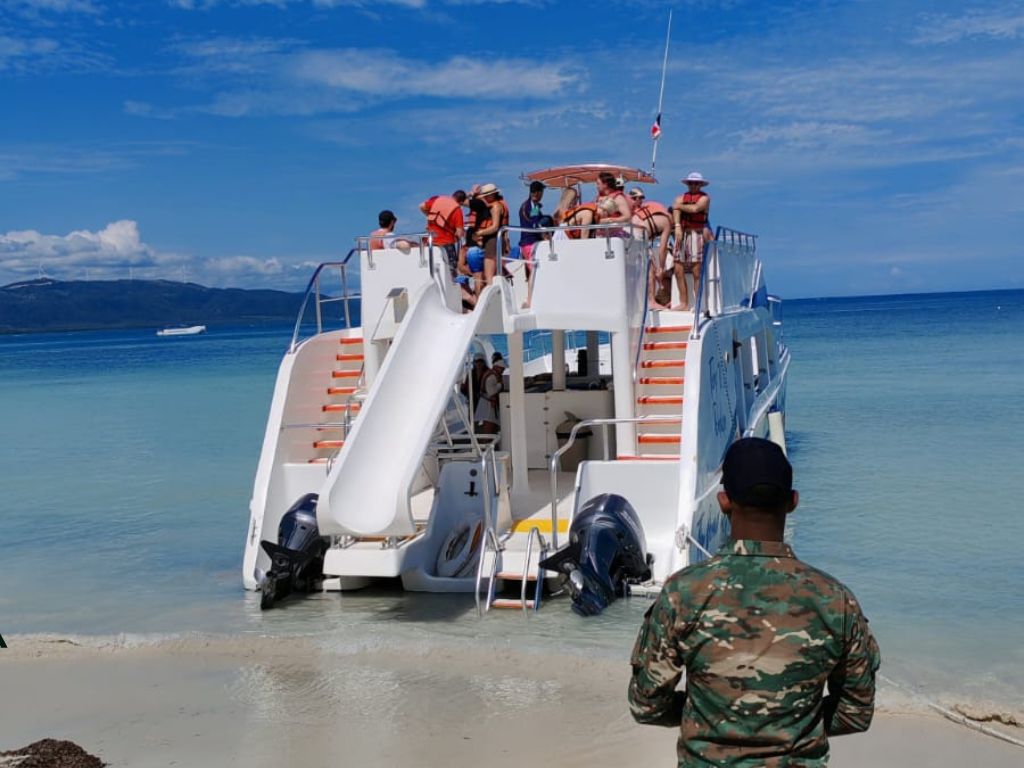 Punta Rucia: un destino de tranquilidad y actividad turística en Puerto Plata