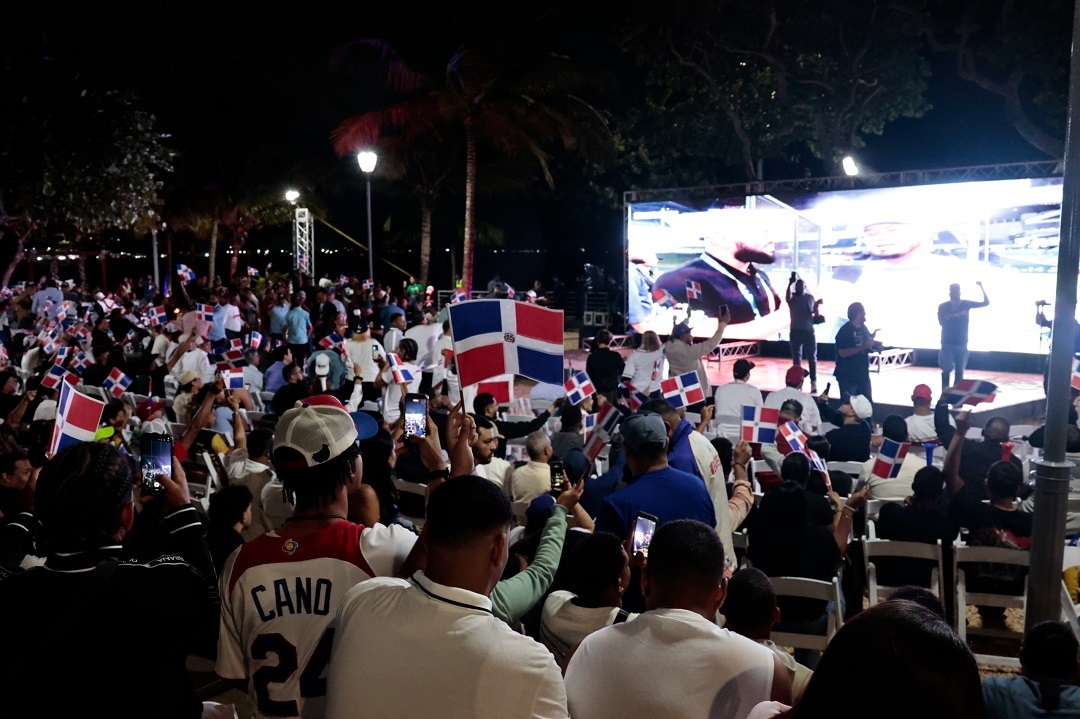 Fanáticos podrán ver en la Plaza Santo Domingo la semifinal del Clásico Mundial entre RD y EE. UU.