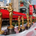 Hollywood viste el suelo de gala con el despliegue de la alfombra roja de los Óscar 