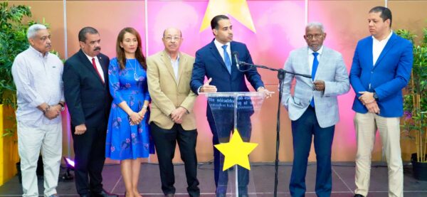 Comisión del equipo económico del PLD